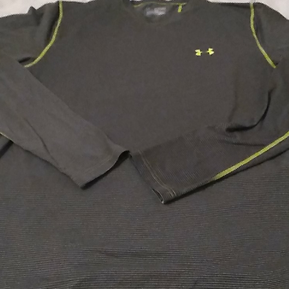 Under Armour Other - Mens long sleeved under armour cold gear shirt